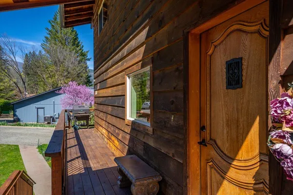 $495,000 | 181 Hanover Street, Weaverville, CA 96093