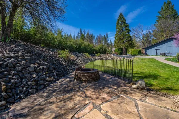 $495,000 | 181 Hanover Street, Weaverville, CA 96093