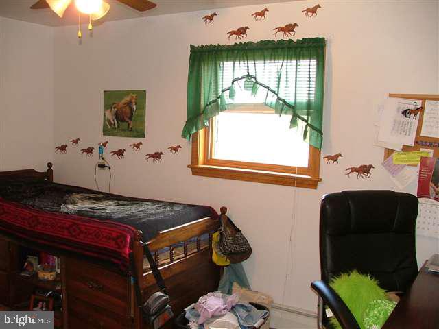 90 Long Road Newville, PA 17241 - Photo 14 of 25 Gallery Image 14