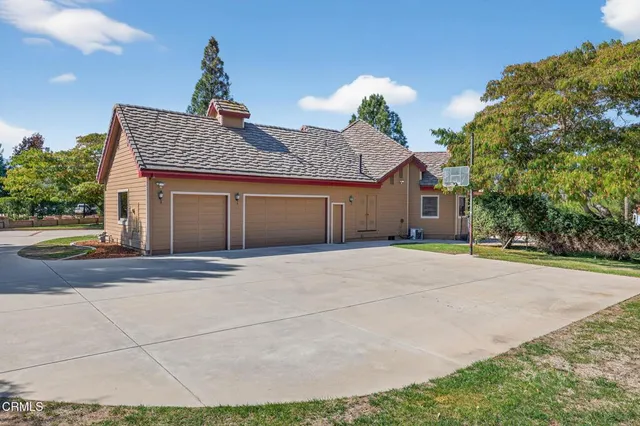 $2,695,000 | 1125 Spring Street, Oak View, CA 93022