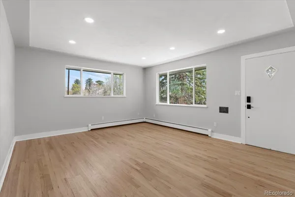 $4,000 | 2905 West 39th Avenue, Denver, CO 80211