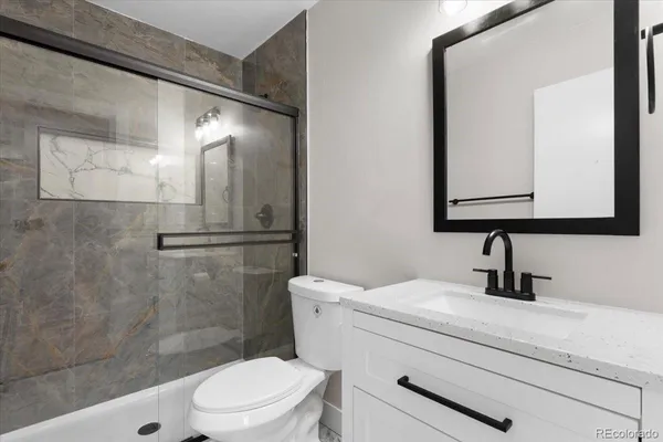 $4,000 | 2905 West 39th Avenue, Denver, CO 80211