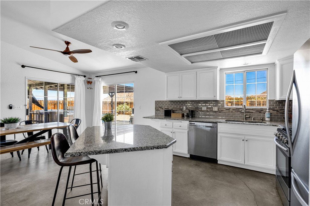 63372 Quail Springs Road Joshua Tree, CA 92252 - Photo 13 of 54