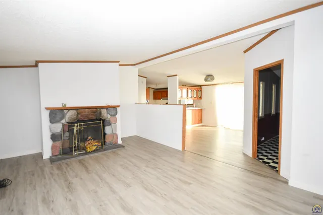 $325,000 | 8635 Southeast Adams Street, Wakarusa, KS 66546