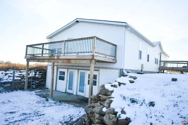 $325,000 | 8635 Southeast Adams Street, Wakarusa, KS 66546