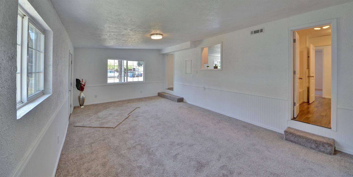 122 Haley Street Eagle Point, OR 97524 - Photo 3 of 27 Additional Photo