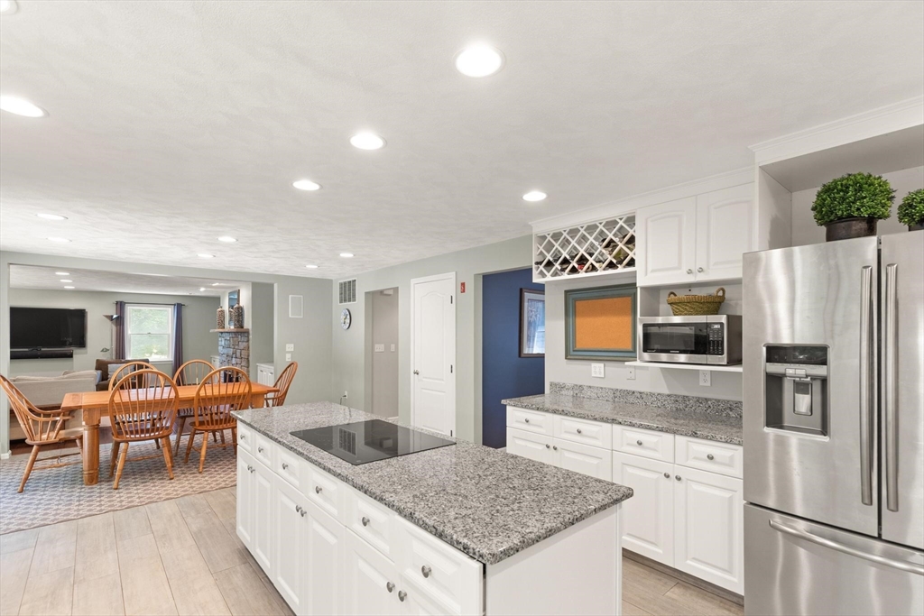 8 Riding Club Road Danvers, MA 01923 - Photo 14 of 43