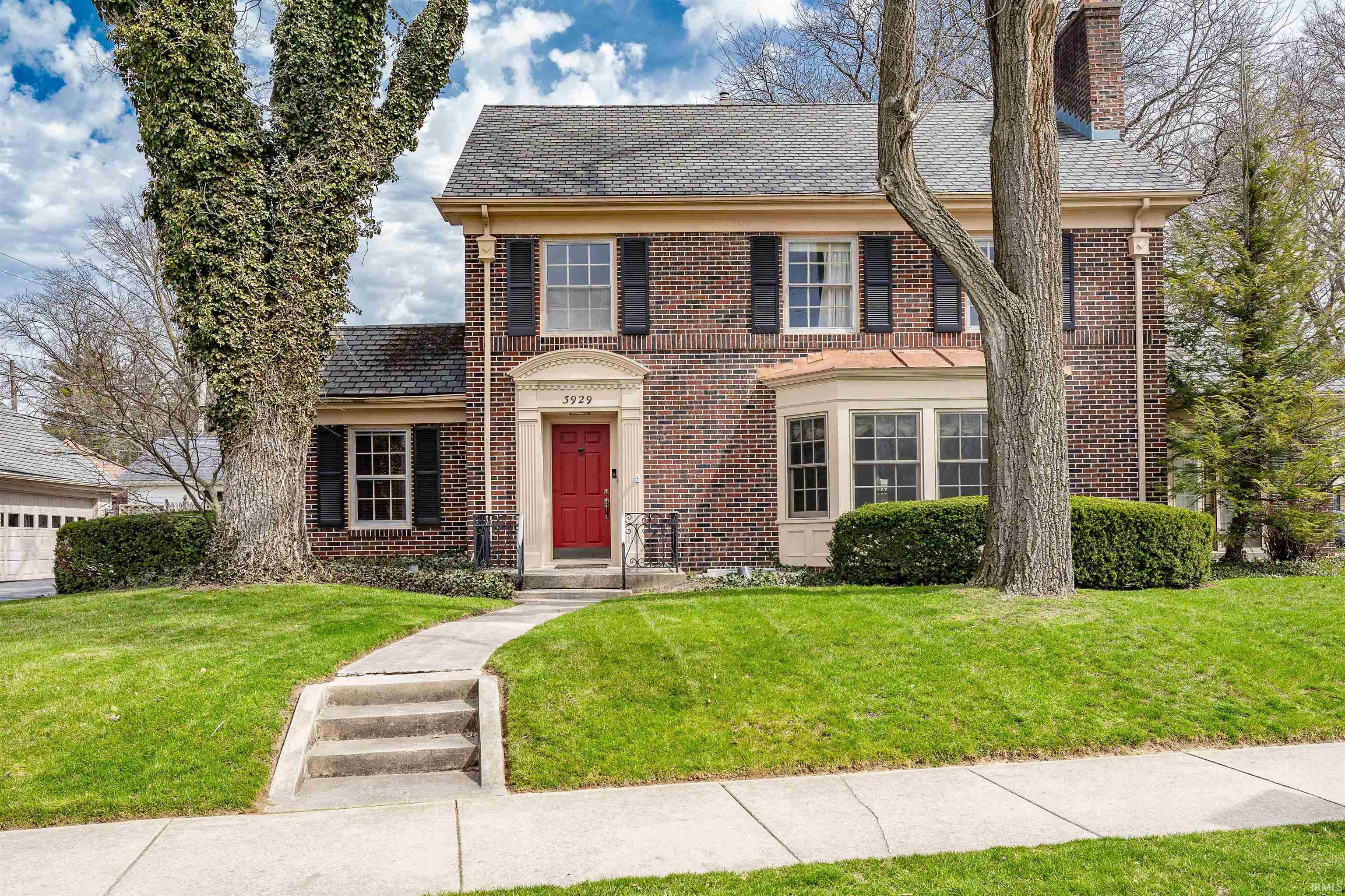 3929 Old Mill Road Fort Wayne, IN 46807 - Photo 2 of 32