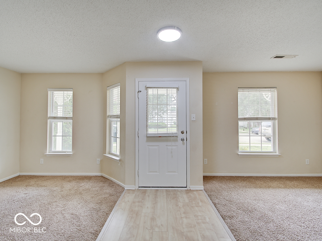 12812 Courage Crossing Fishers, IN 46037 - Photo 2 of 22