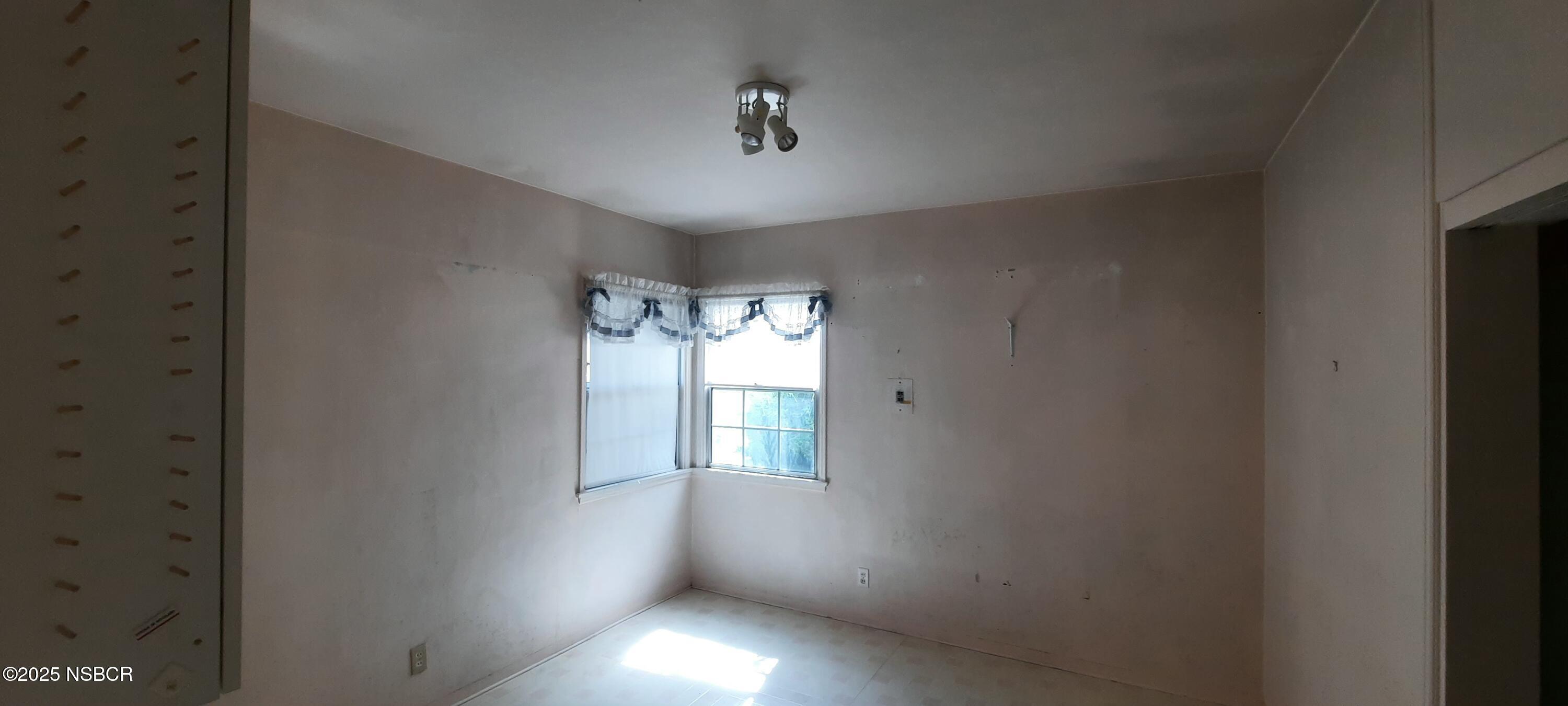 511 South J Street Lompoc, CA 93436 - Photo 16 of 50 20250523_154038