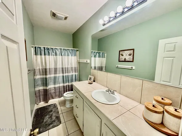 $264,500 | 1010 Deerfield Road, Summit, MS 39666