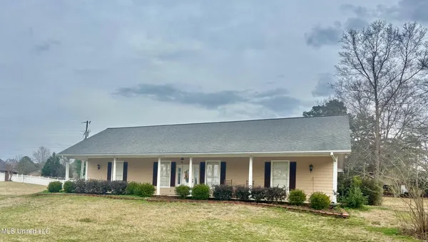 $264,500 | 1010 Deerfield Road, Summit, MS 39666