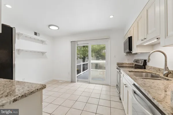 $795,000 | 8910 Spur Road, Springfield, VA 22153