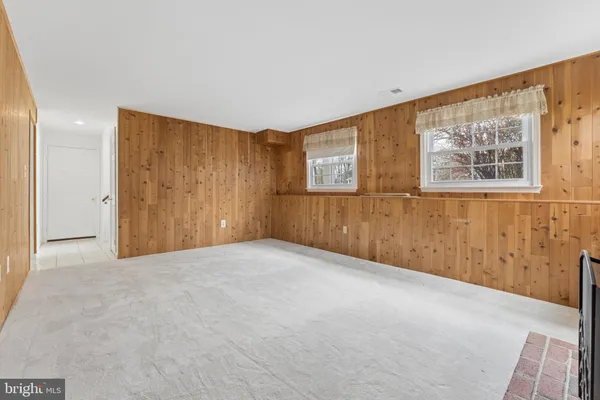 $795,000 | 8910 Spur Road, Springfield, VA 22153