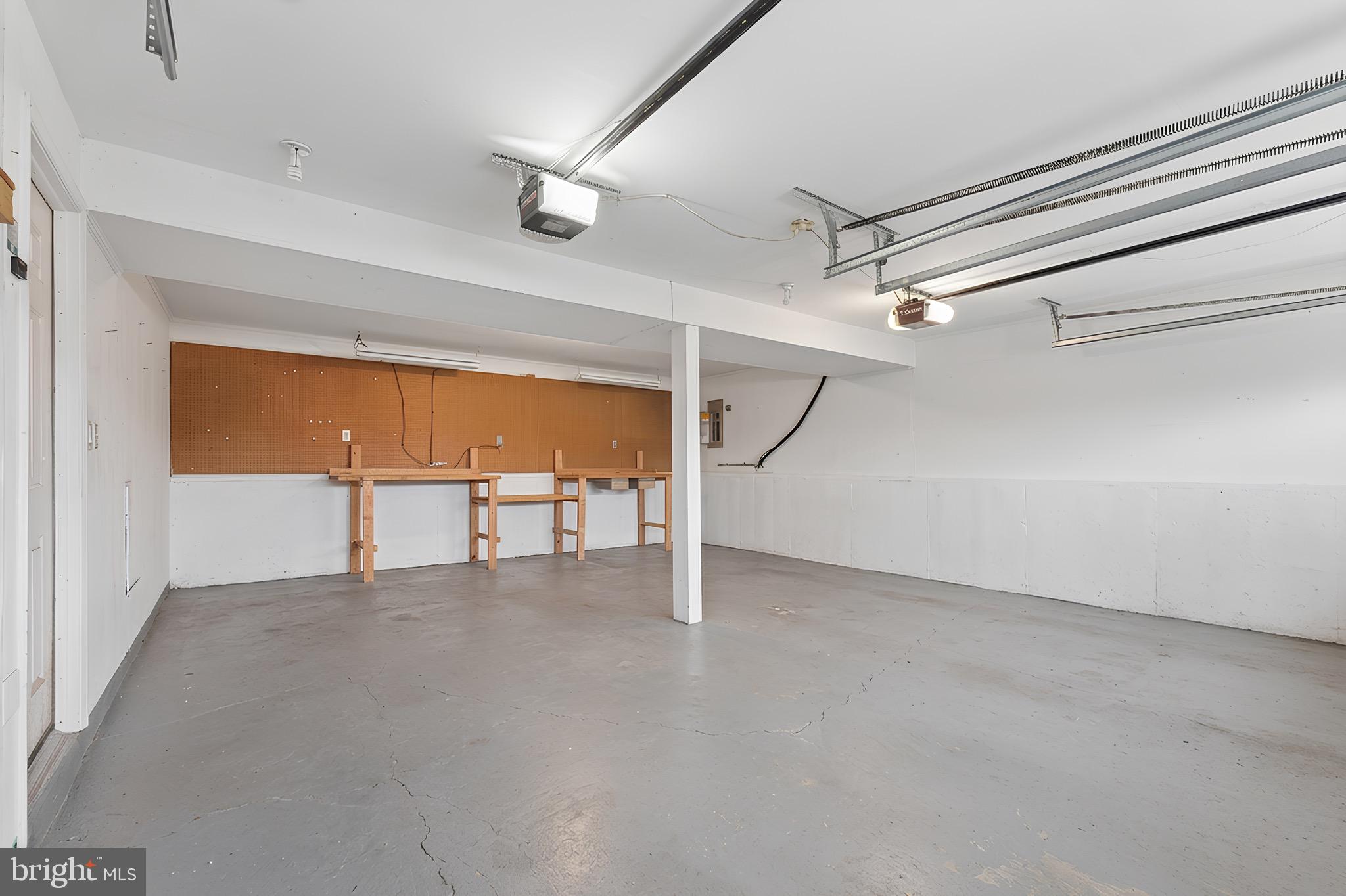 8910 Spur Road Springfield, VA 22153 - Photo 36 of 45 a view of an empty room
