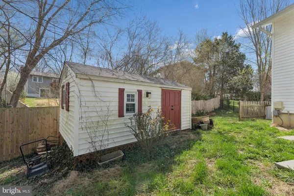 $795,000 | 8910 Spur Road, Springfield, VA 22153