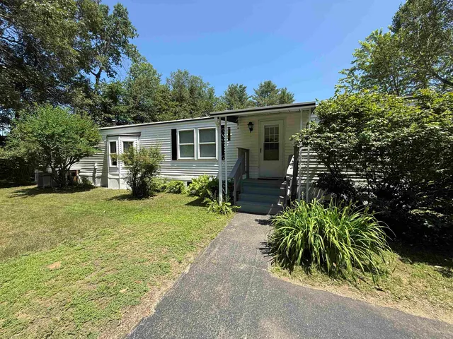 $87,500 | 1010 Morways Park, Charlestown, NH 03603