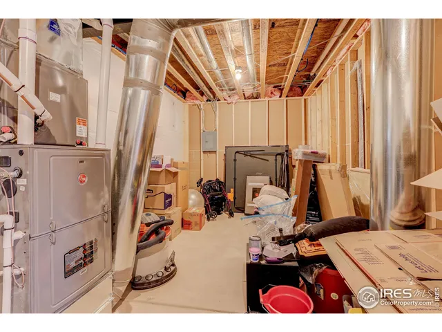 a view of room with workspace and mirror