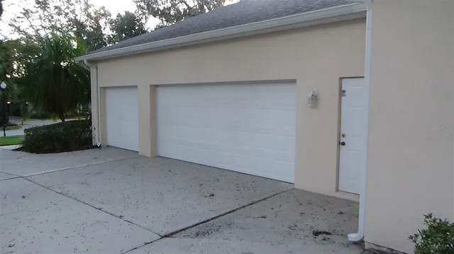 a view of a garage