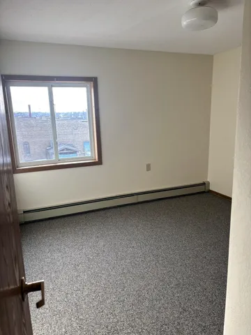 $825 | 124 East Summit Avenue, Fergus Falls, MN 56537