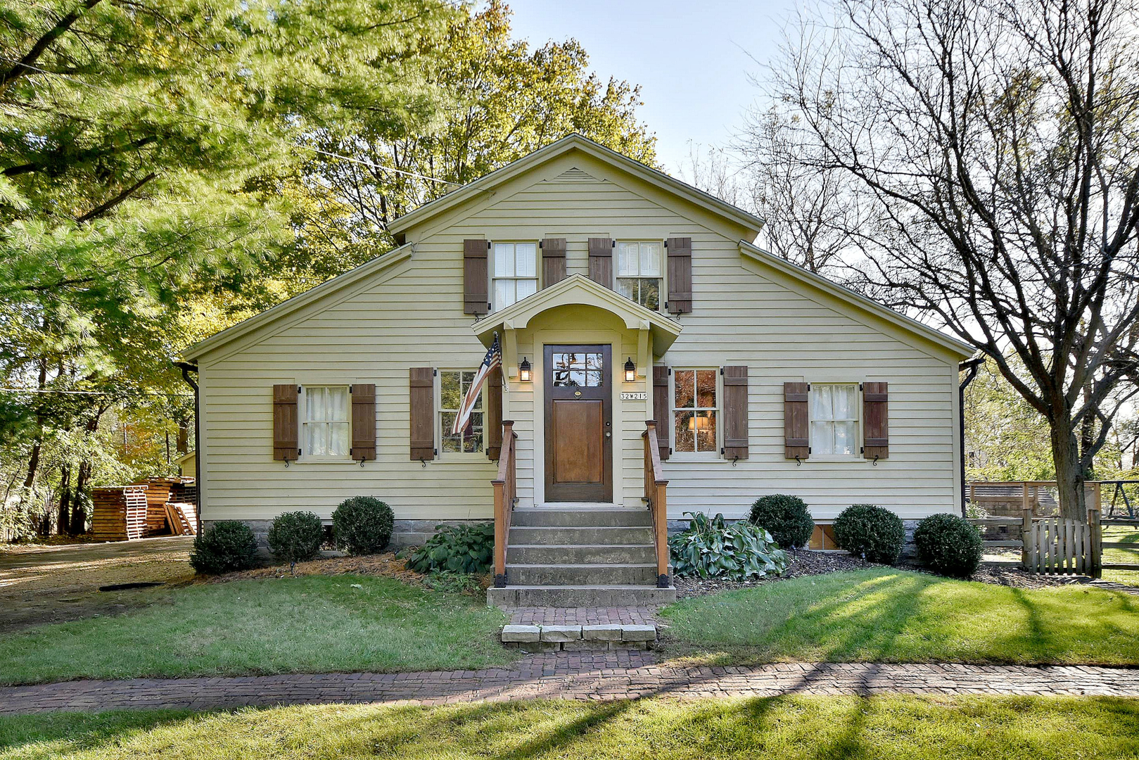 32W215 Army Trail Road Wayne, IL 60184 - Photo 1 of 38