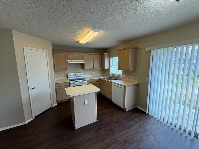 $2,075 | 135 Quail Run Drive, Seagoville, TX 75159