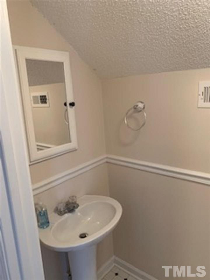 2563 Oak Grove Church Road Angier, NC 27501 - Photo 9 of 28 Gallery Image 9