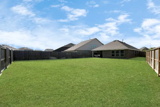 $2,300 | 29418 Amber Pne Court, Katy, TX 77494