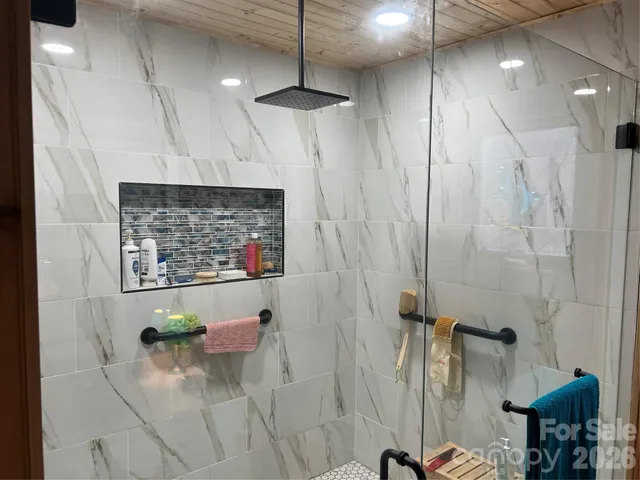 $685,000 | 164 Tall Oaks Drive, Maggie Valley, NC 28751