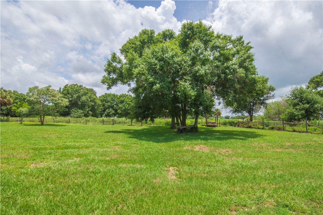8906 Russos Road Fort Pierce, FL 34951 - Photo 24 of 28