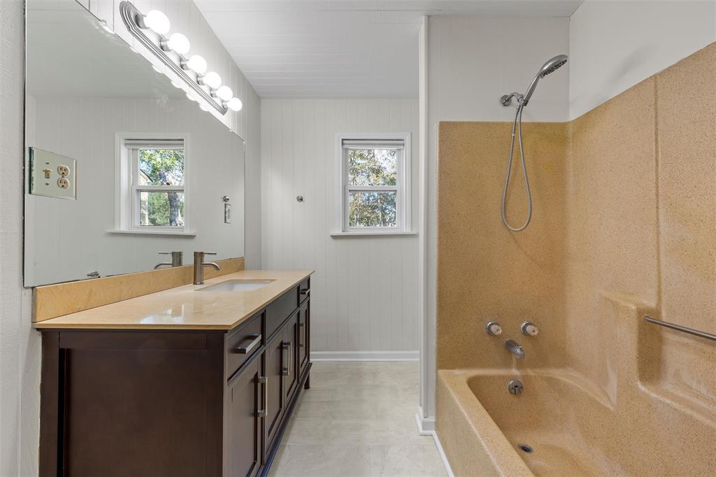 312 East Colorado Bremond, TX 76629 - Photo 17 of 26