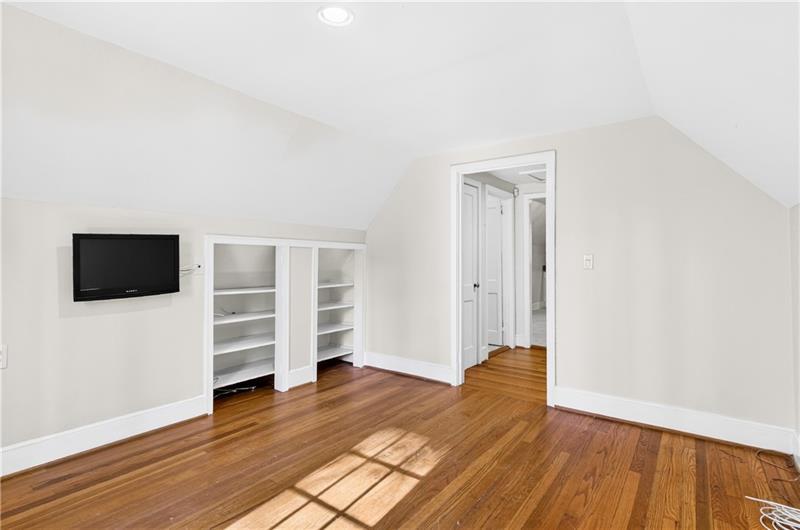 613 Pelham Road Northeast Atlanta, GA 30324 - Photo 15 of 24