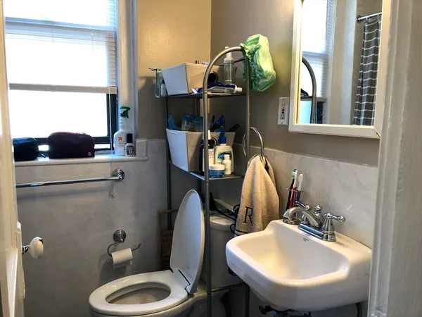 $2,975 | 64 Queensberry Street, Unit 422, Boston, MA 02215