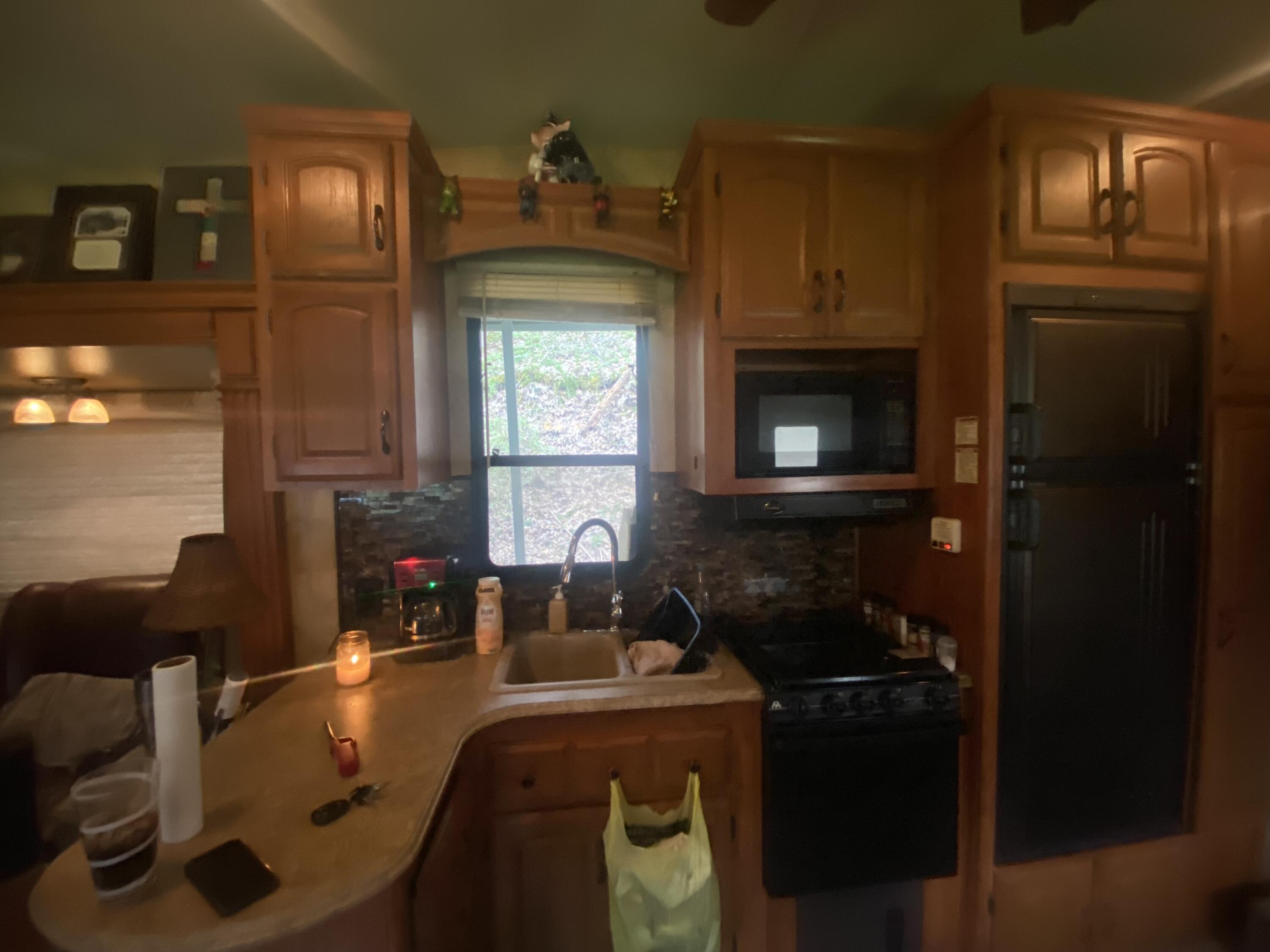 4024 Pine Orchard Road Butler, TN 37640 - Photo 22 of 31 IMG_0767