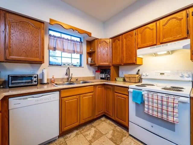 $679,000 | 14540 Northeast 250th Avenue, Fort McCoy, FL 32134