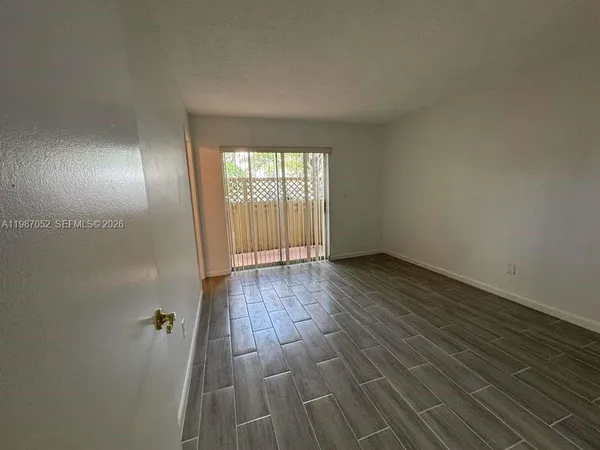 $2,400 | 8500 Southwest 109th Avenue, Unit 6118, Miami, FL 33173