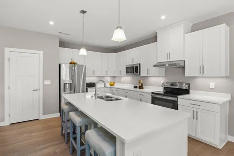 $499,900 | 2111 Hideaway Lane, Murfreesboro, TN 37128