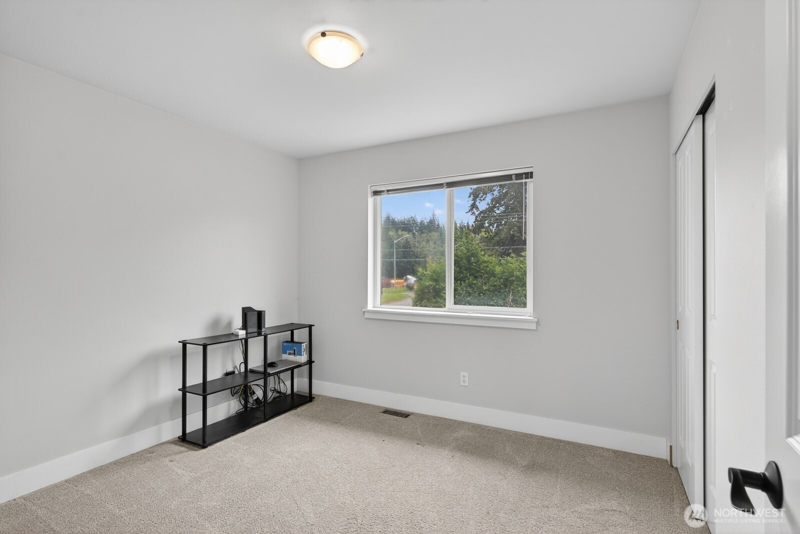 2215 37th Court Anacortes, WA 98221 - Photo 27 of 40