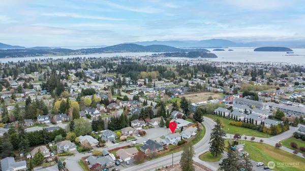 $775,000 | 2215 37th Court, Anacortes, WA 98221