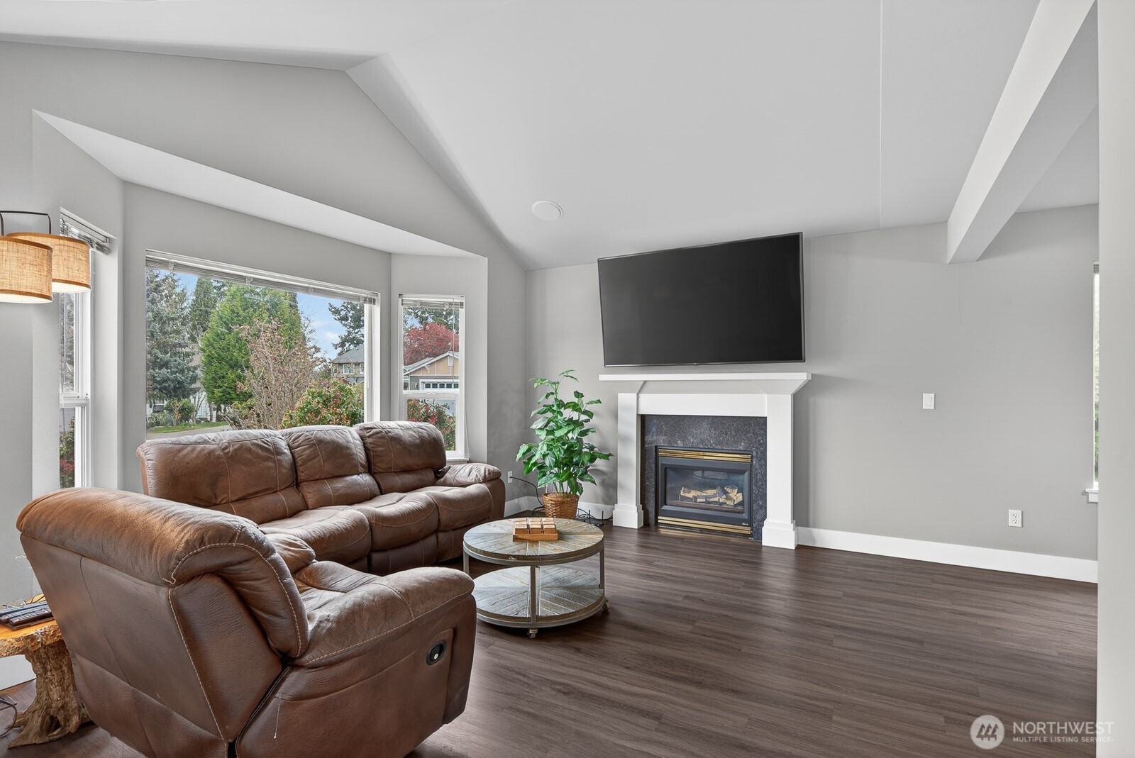 2215 37th Court Anacortes, WA 98221 - Photo 5 of 40