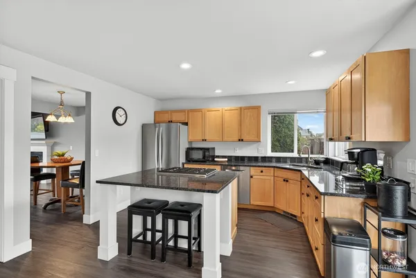$775,000 | 2215 37th Court, Anacortes, WA 98221
