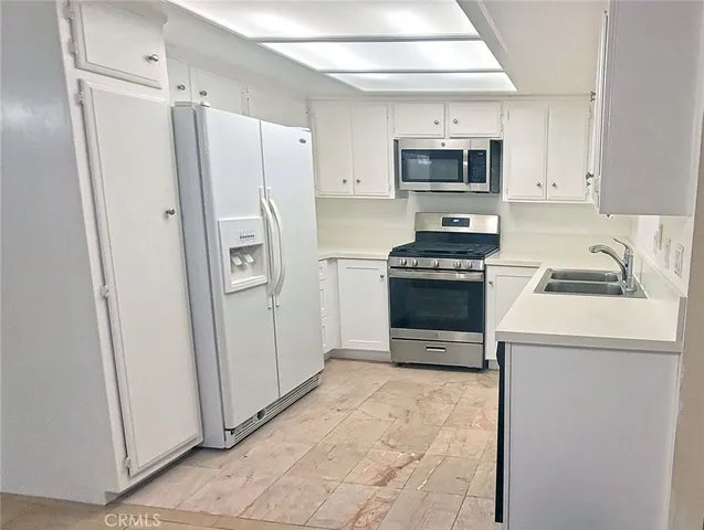 $2,875 | 24321 El Pilar, Unit 11, Laguna Niguel, CA 92677