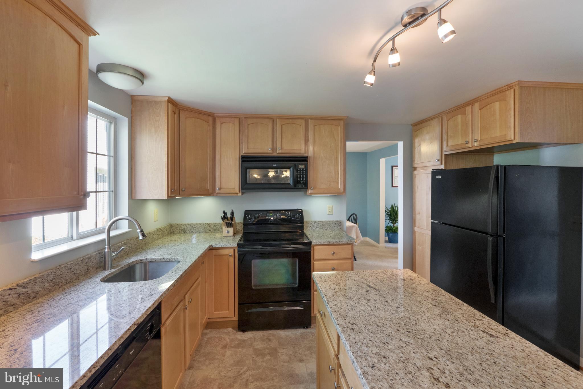 1780 Valleyside Drive Frederick, MD 21702 - Photo 6 of 30 Kitchen