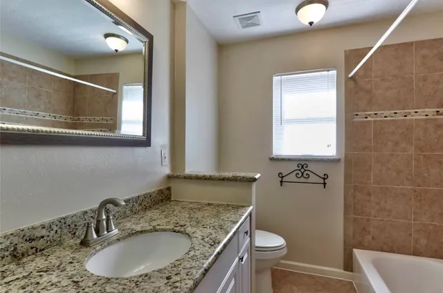 $2,475 | 2011 Stebbins Drive, Houston, TX 77043