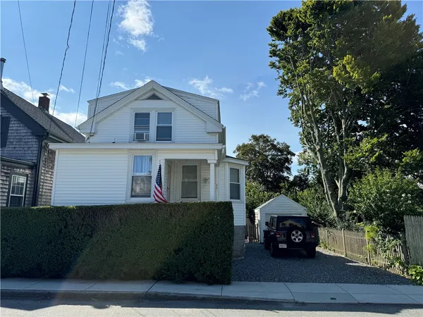$2,900 | 49 Connection Street, Newport, RI 02840