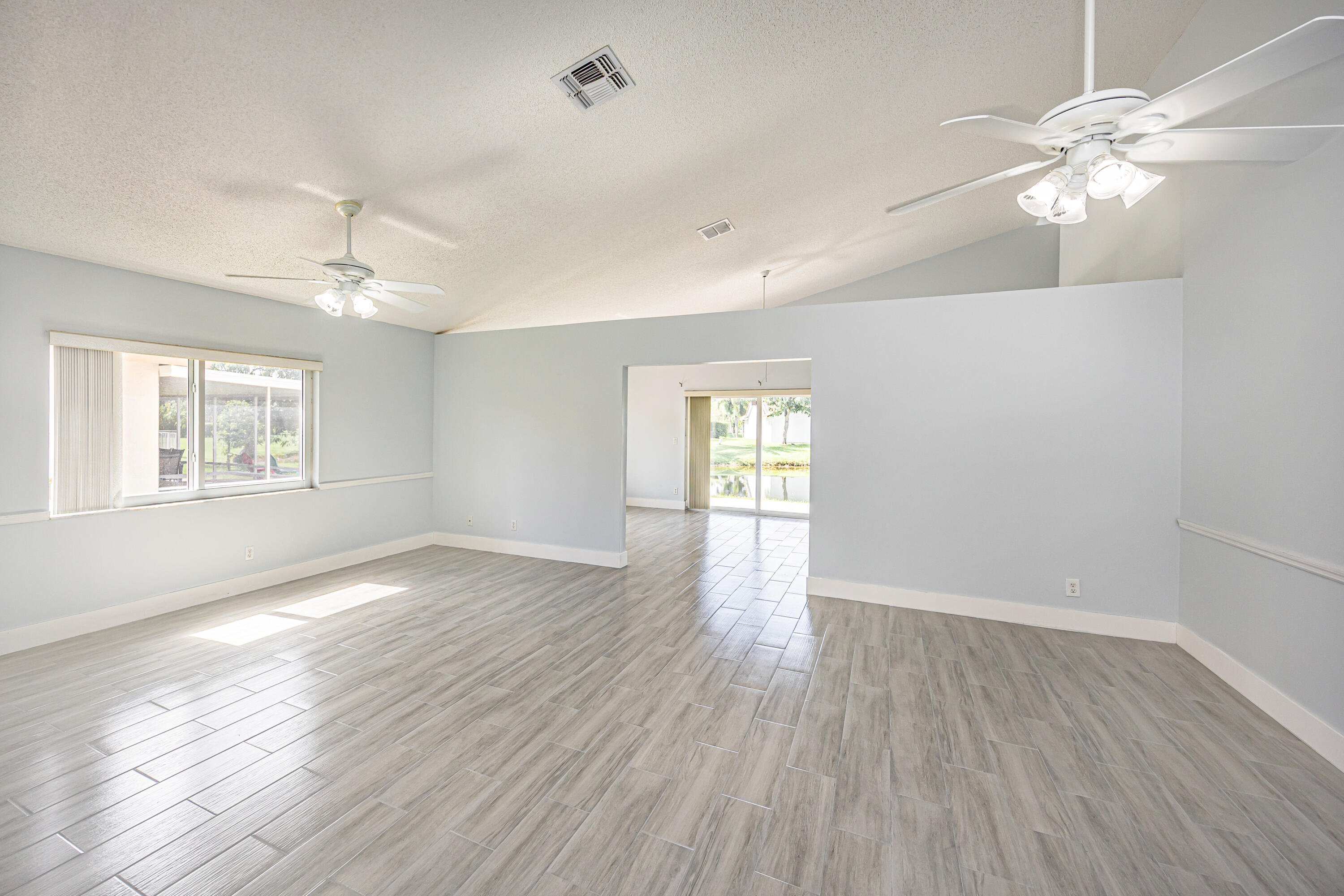 5148 Rosen Boulevard Boynton Beach, FL 33472 - Photo 6 of 50 0013_8950