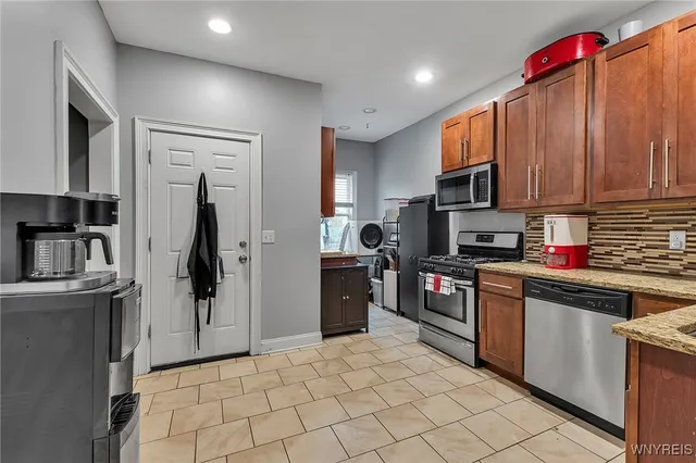 $300,000 | 11 Hoyt Street, Buffalo, NY 14213