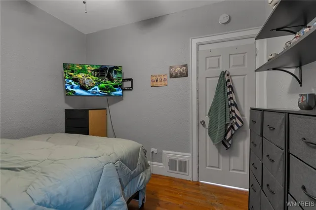 $300,000 | 11 Hoyt Street, Buffalo, NY 14213