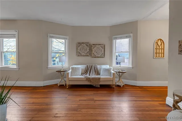 $300,000 | 11 Hoyt Street, Buffalo, NY 14213