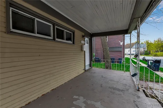 $300,000 | 11 Hoyt Street, Buffalo, NY 14213